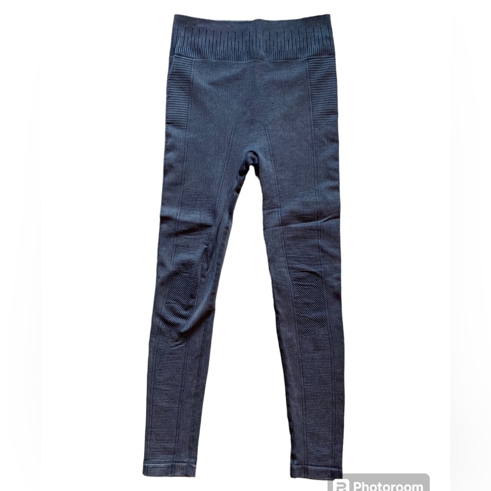 Aura Athletica leggings. Blueish gray. Size S/M.